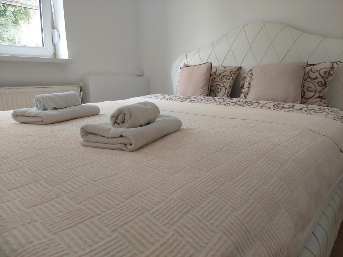 Apartmani Jasmin Нови Сад Екстериор снимка