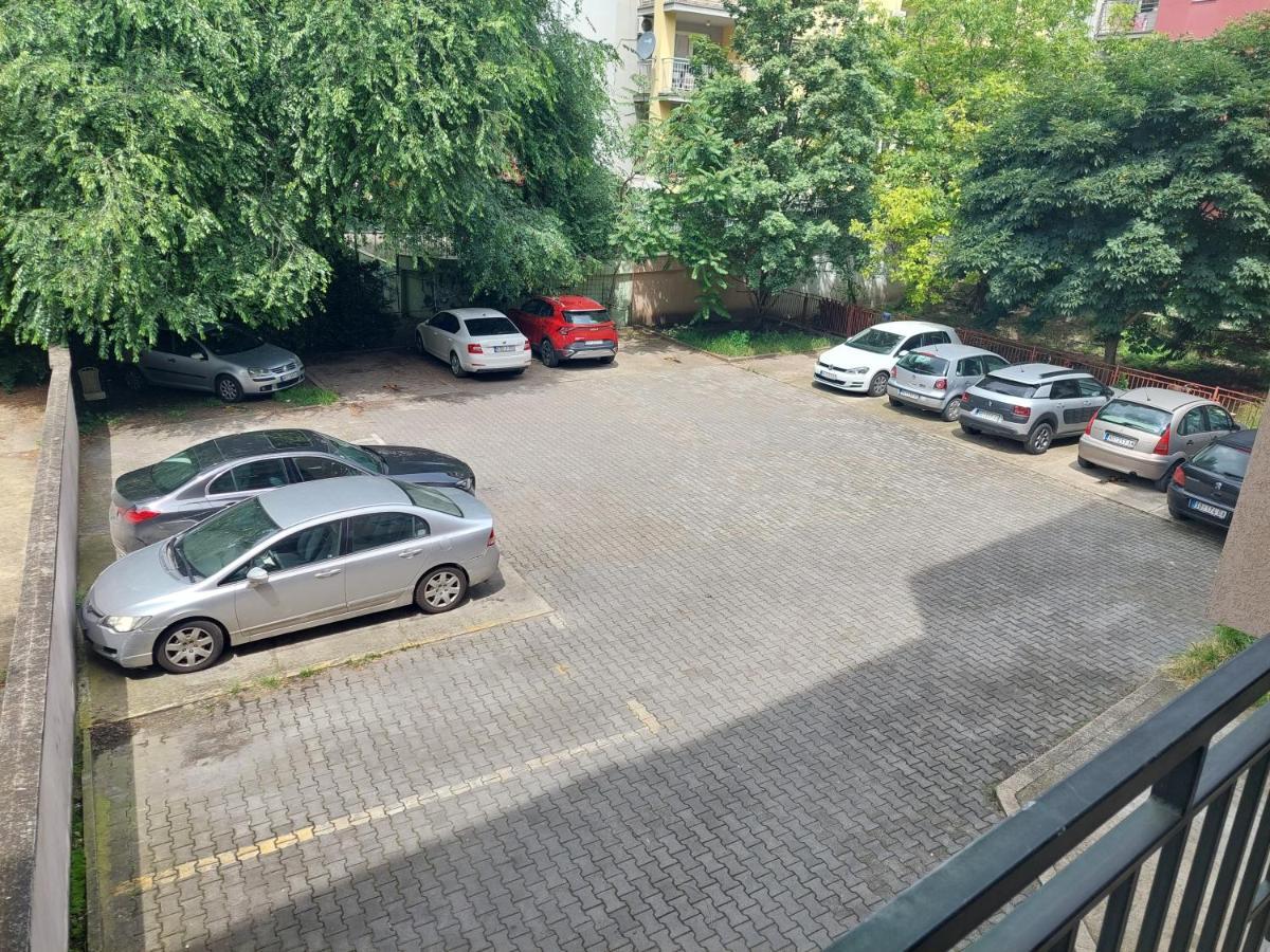 Apartmani Jasmin Нови Сад Екстериор снимка