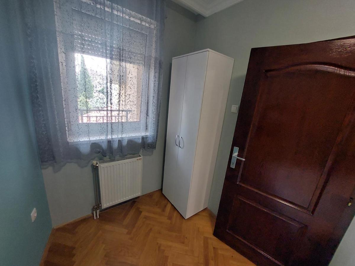 Apartmani Jasmin Нови Сад Екстериор снимка