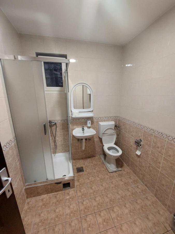 Apartmani Jasmin Нови Сад Екстериор снимка