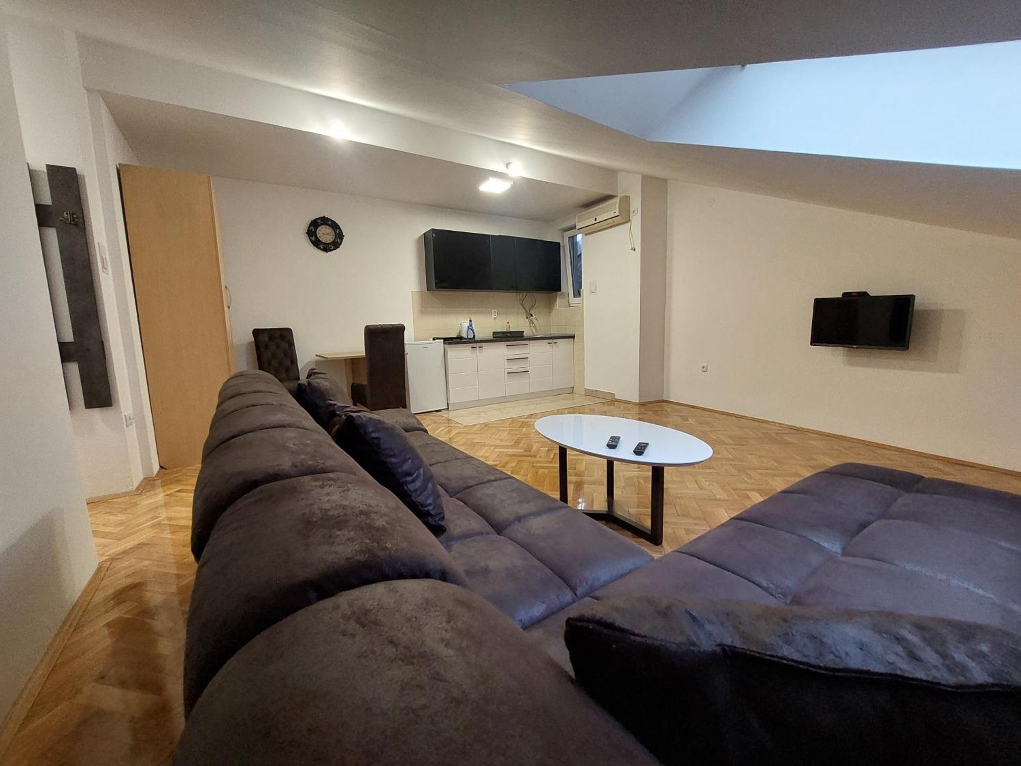 Apartmani Jasmin Нови Сад Екстериор снимка