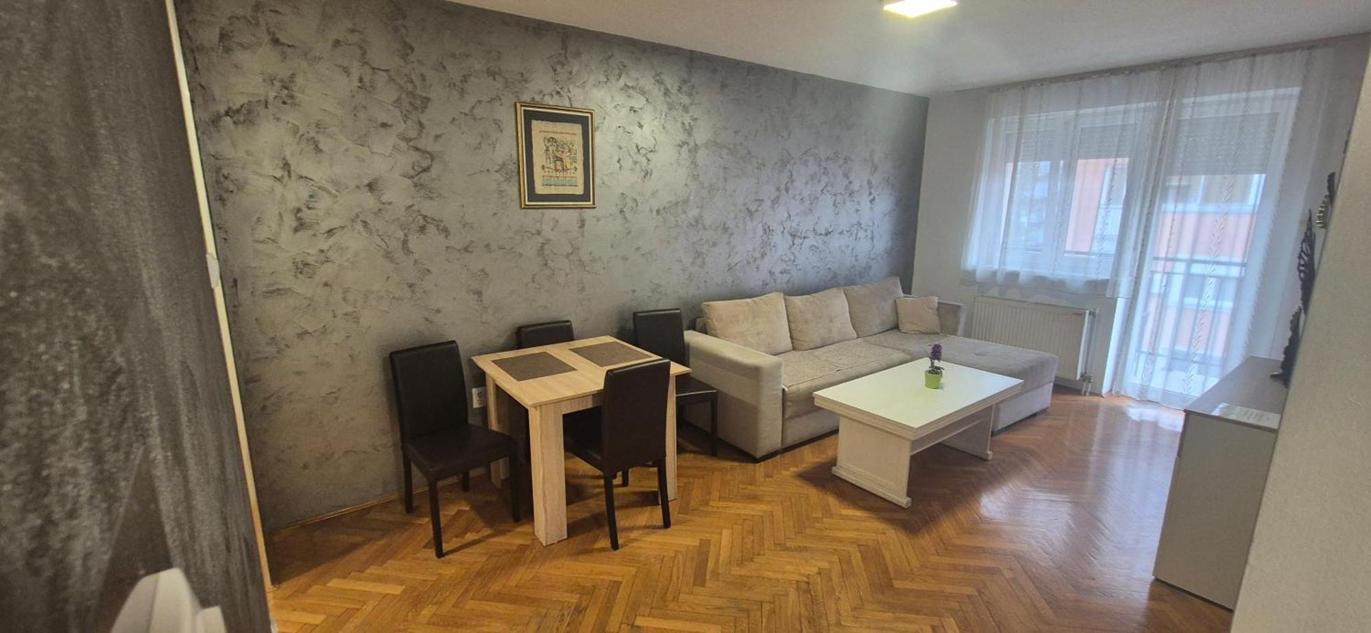 Apartmani Jasmin Нови Сад Екстериор снимка