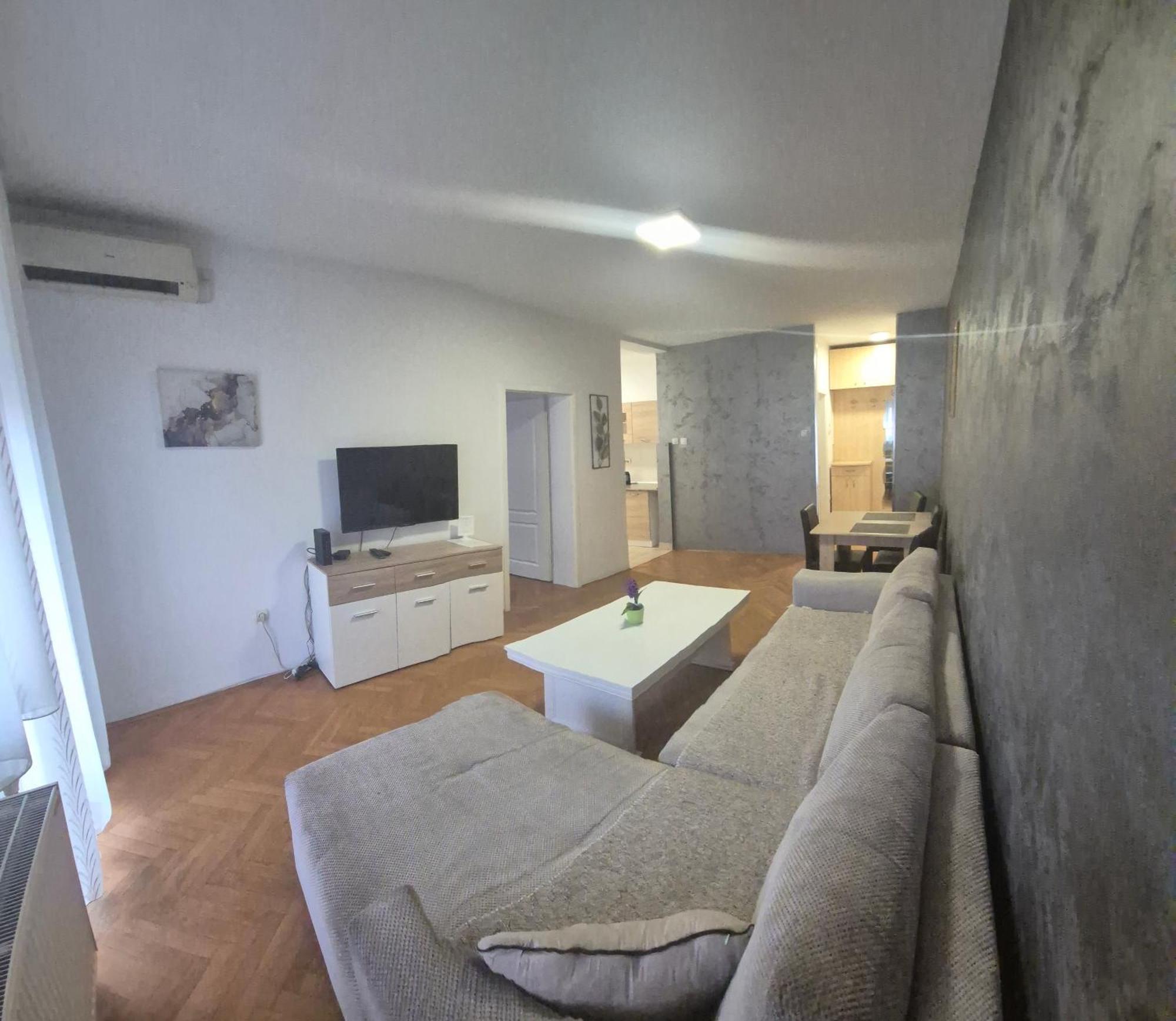 Apartmani Jasmin Нови Сад Екстериор снимка