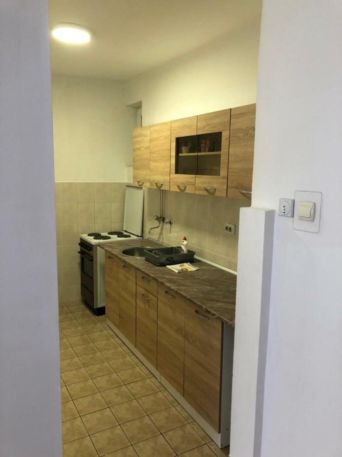 Apartmani Jasmin Нови Сад Екстериор снимка