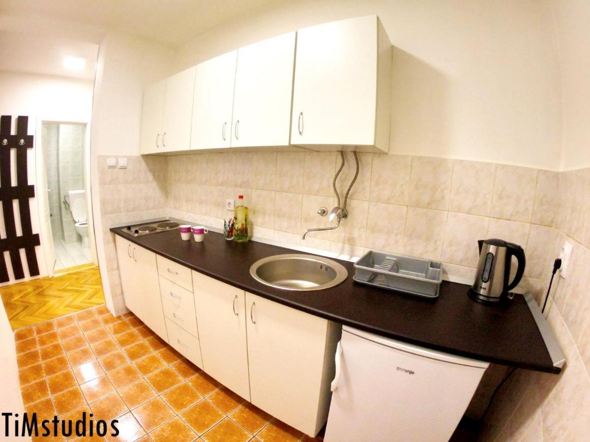 Apartmani Jasmin Нови Сад Екстериор снимка